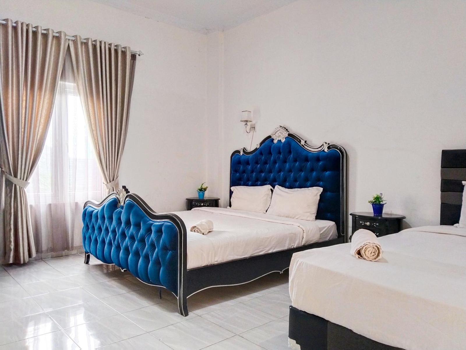Grand Shaqilla Syariah Hotel Deli Tua Exterior photo